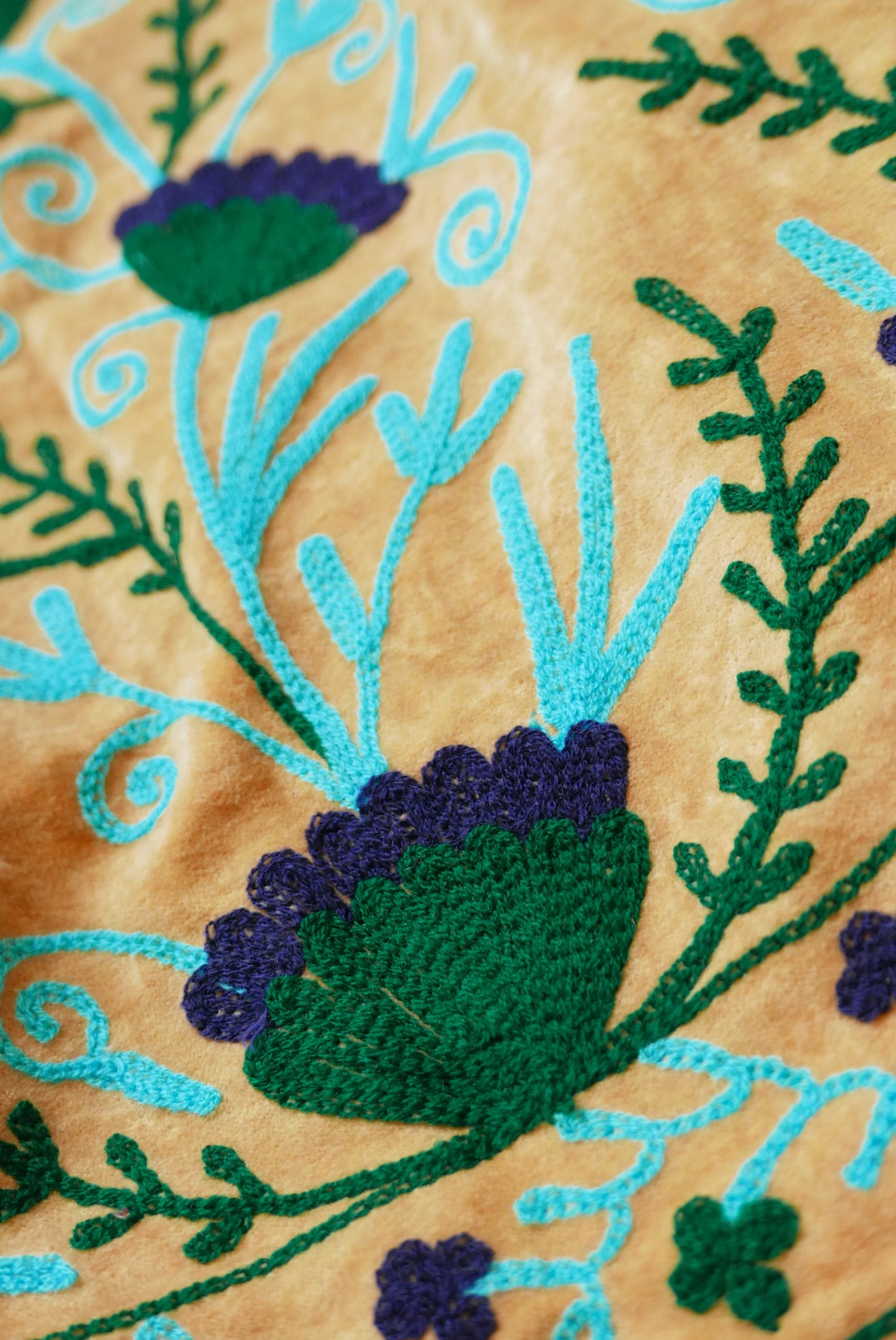 Veste Brodée BEIGE, velours & broderies bleu vert