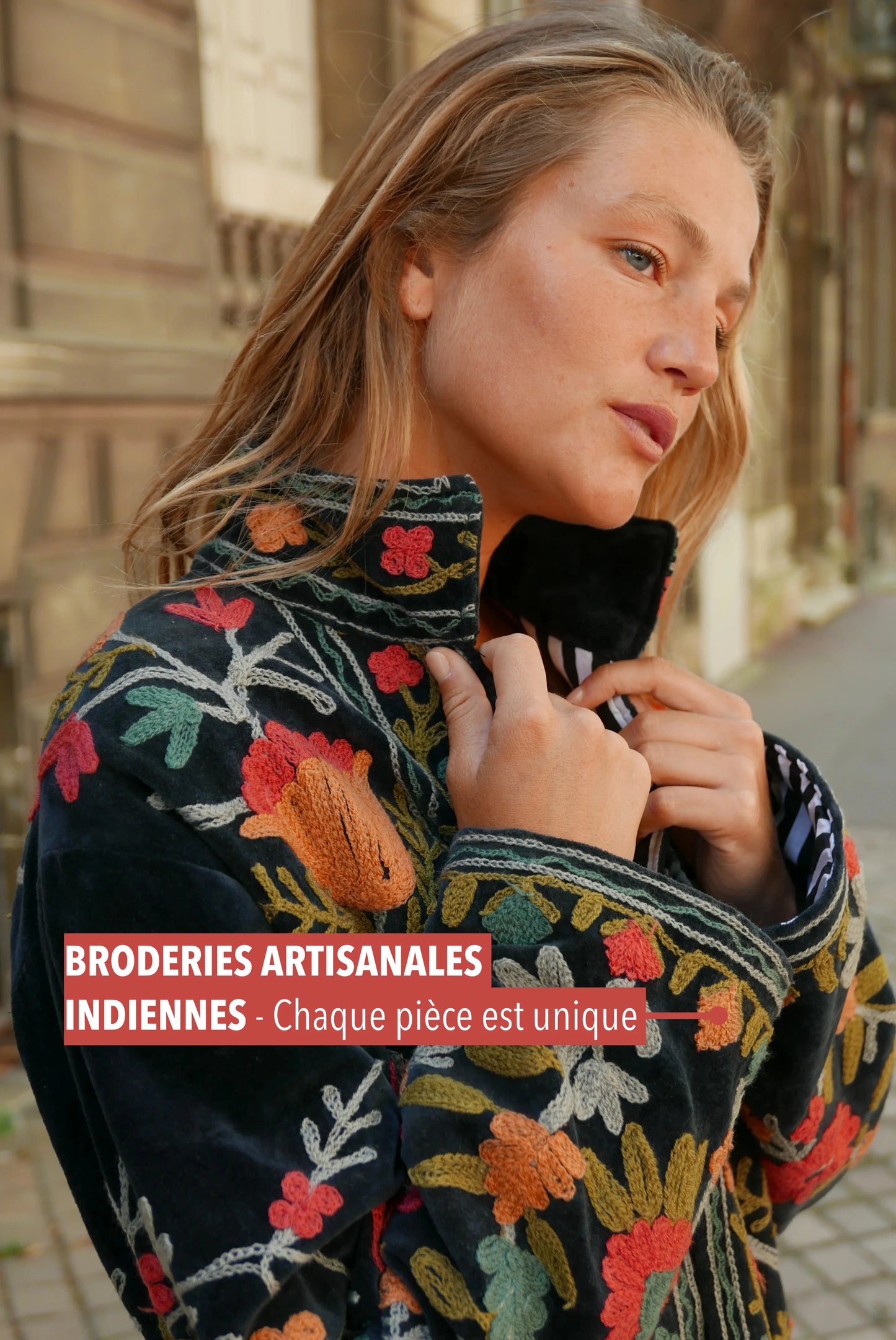 Veste Brodée NOIRE - Rouge Corail