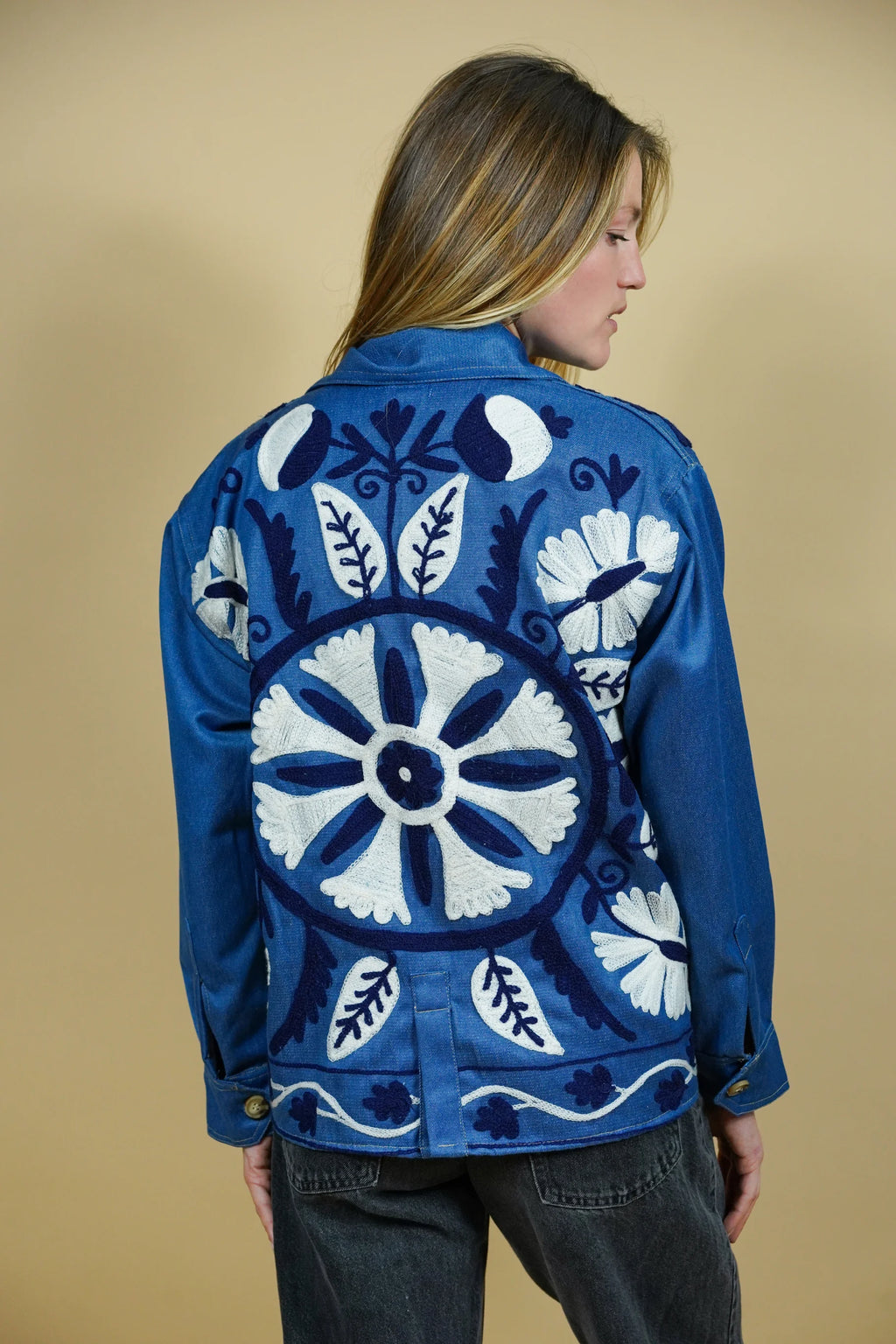 Veste en jean brodée Anaya