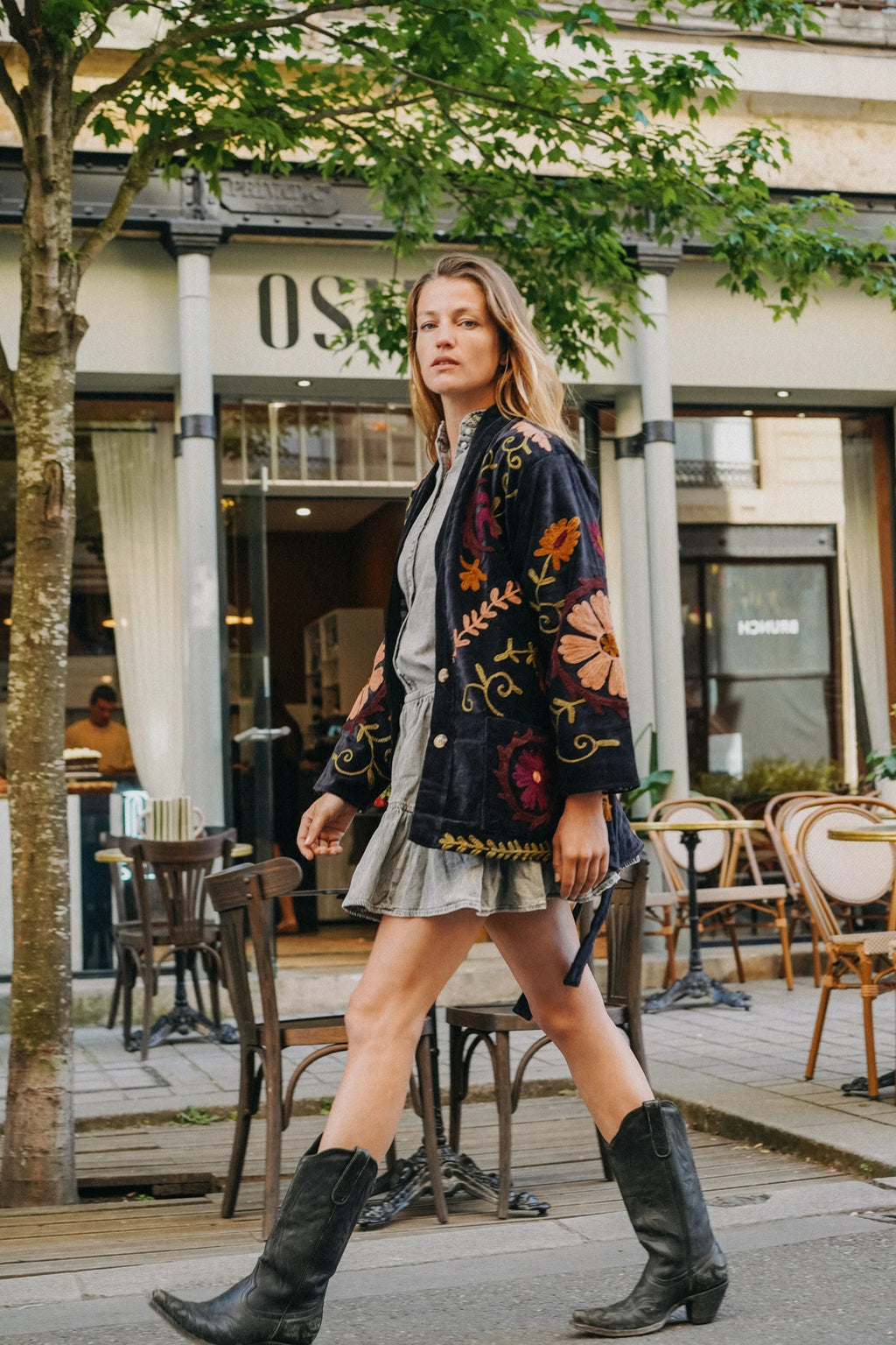 Veste Kimono en velours noir brodé
