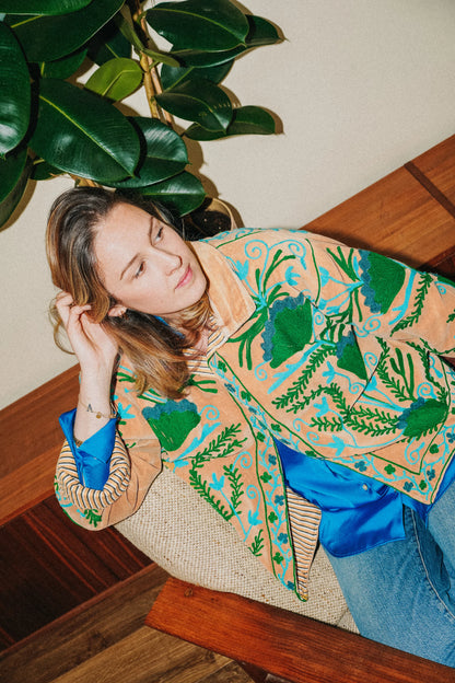 Veste Brodée BEIGE, velours & broderies bleu vert