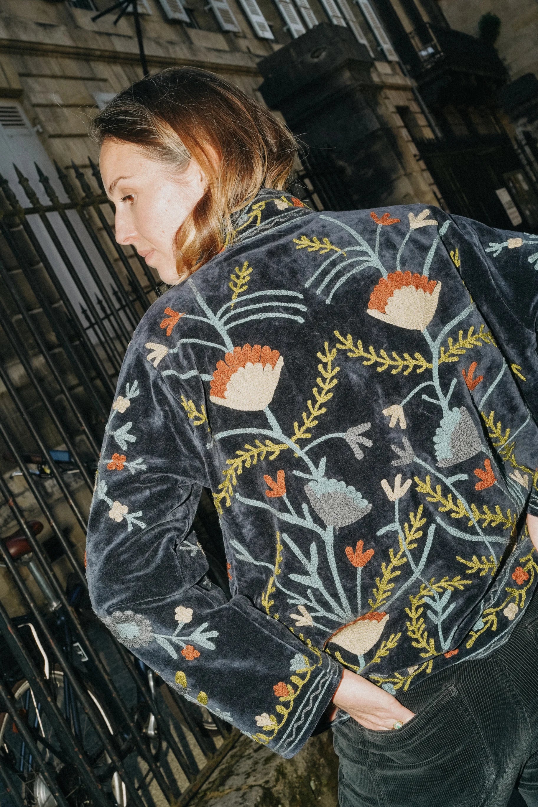 Veste Tara Noire Bleutée