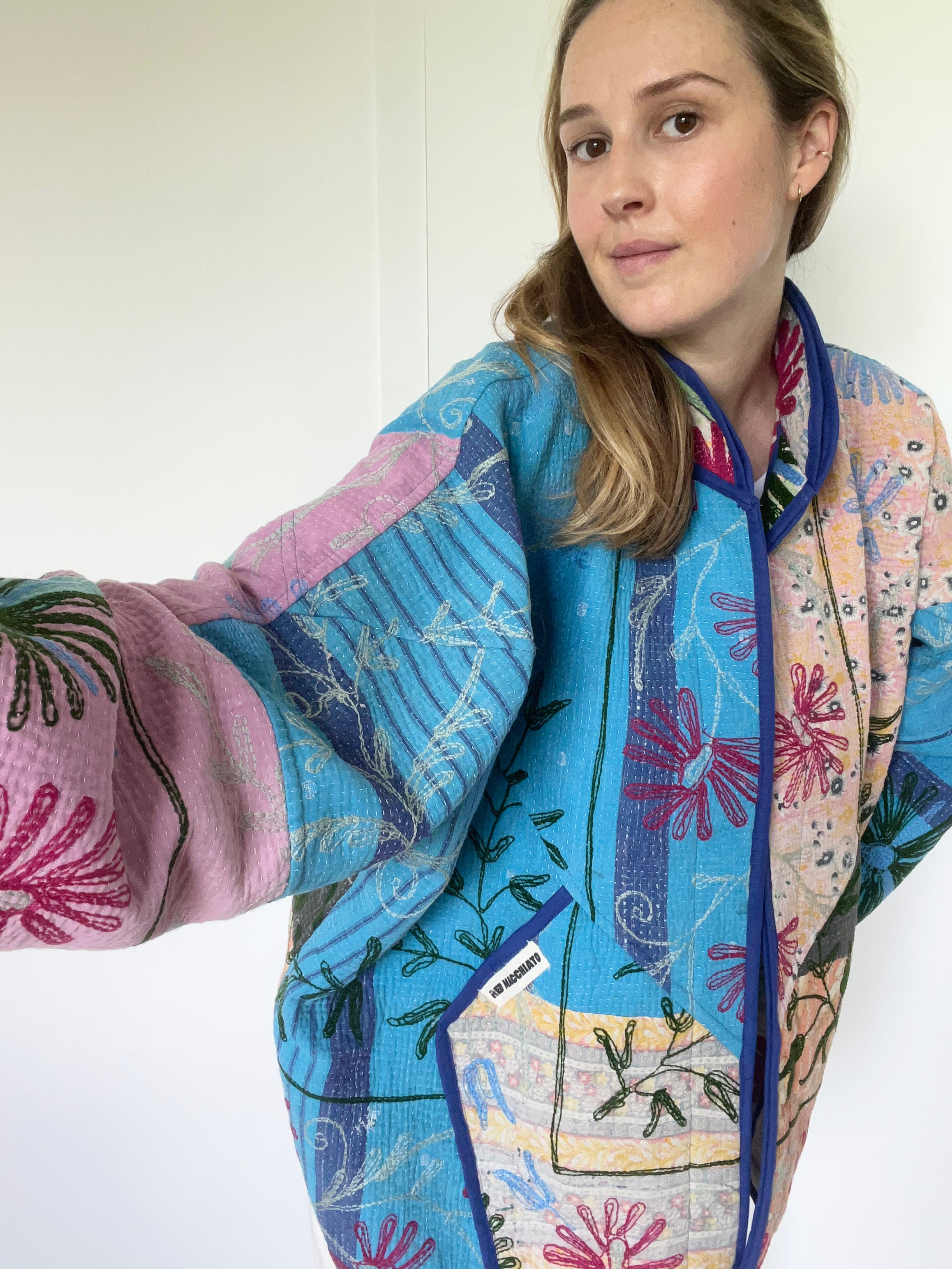 Veste Kantha Brodée Réversible — Pièce Unique N°01