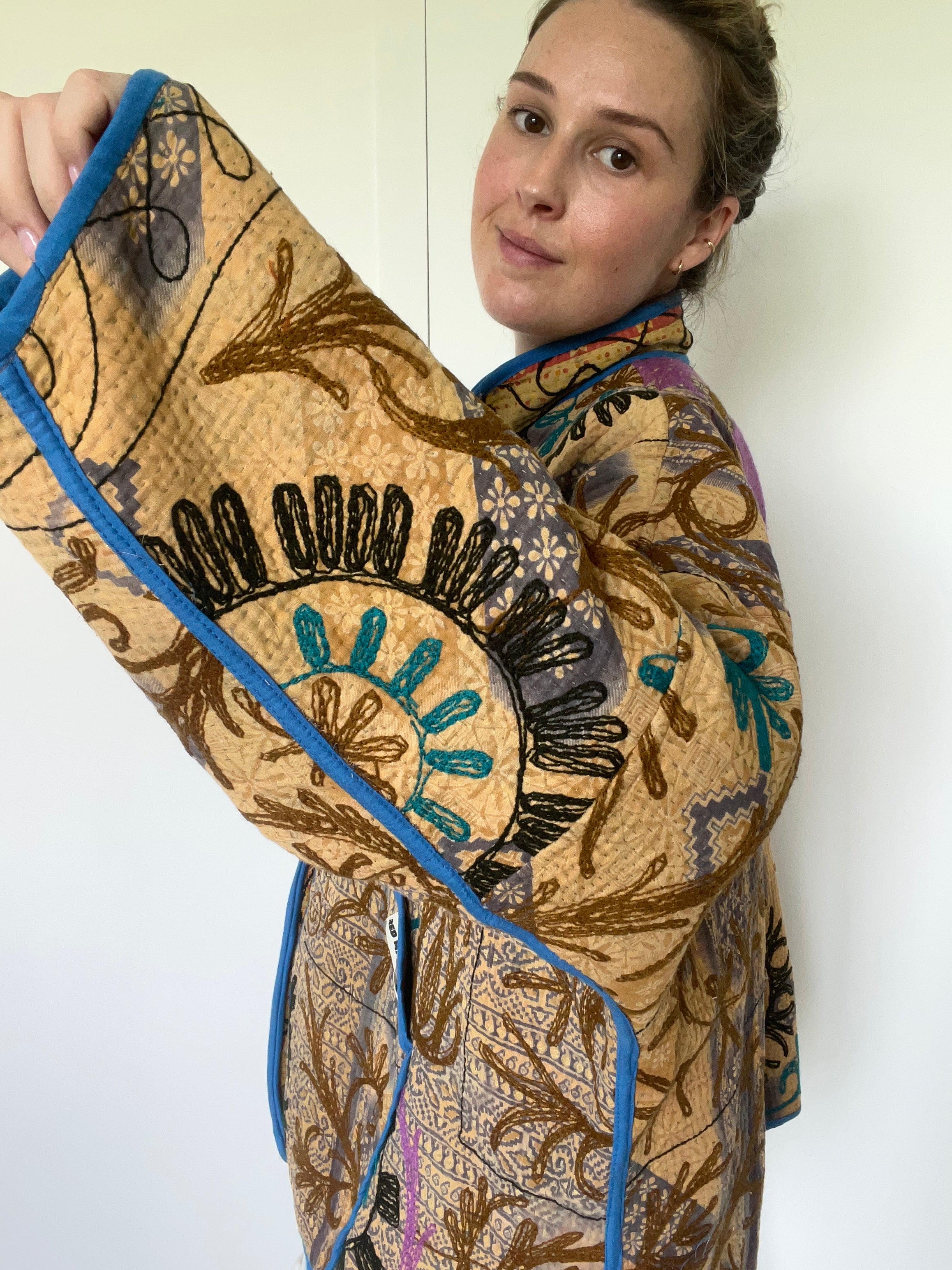 Veste Kantha Brodée Réversible — Pièce Unique N°30