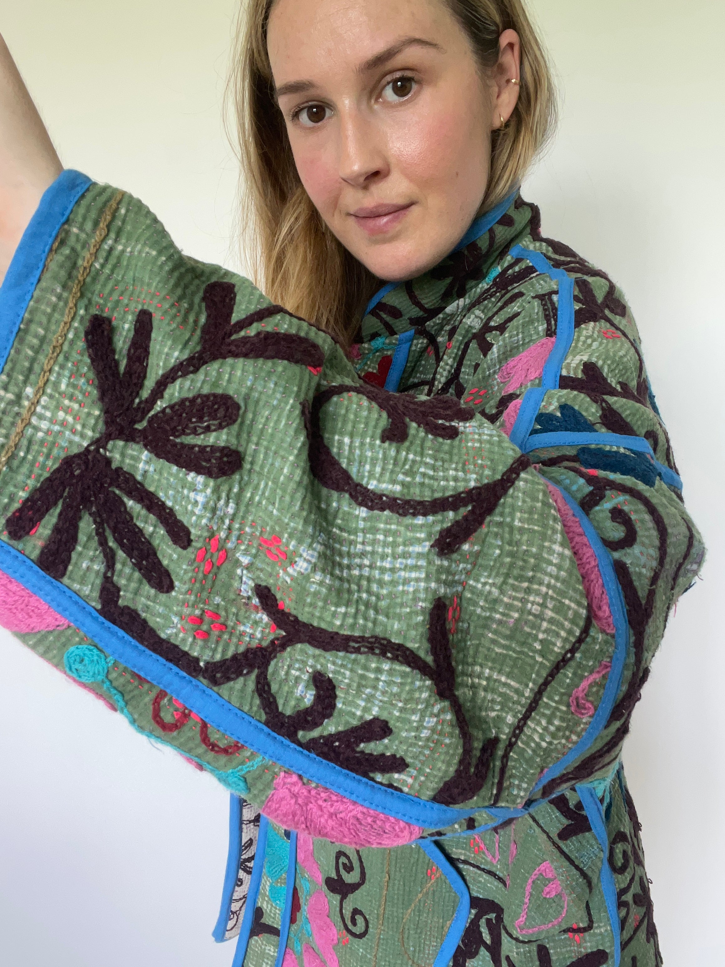 Veste Kantha Brodée Réversible — Pièce Unique N°22