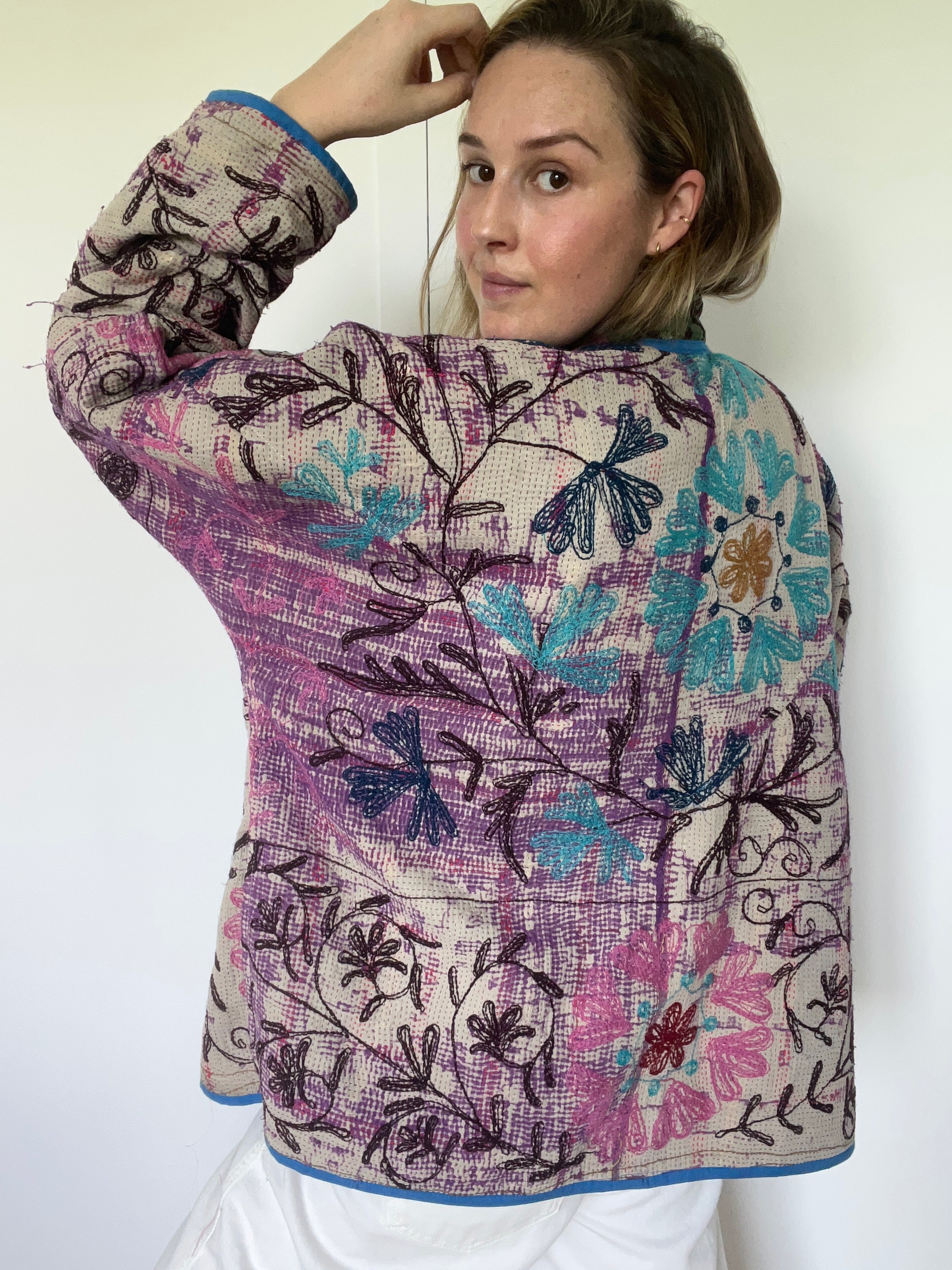 Veste Kantha Brodée Réversible — Pièce Unique N°22