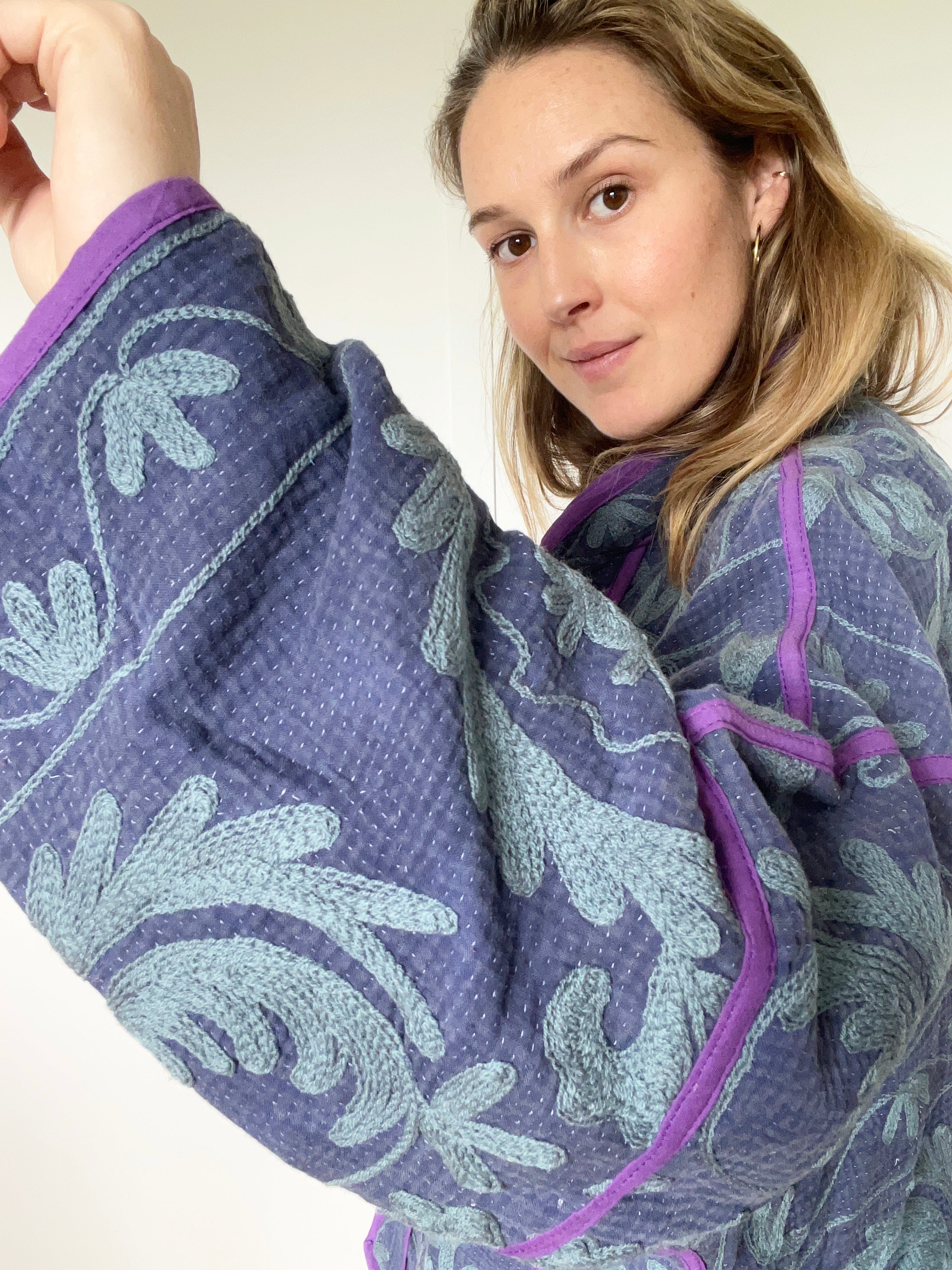 Veste Kantha Brodée Réversible — Pièce Unique N°07