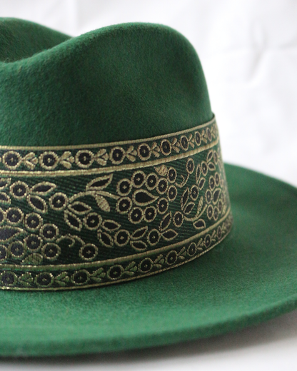 CHAPEAU VASCO . Green Gold