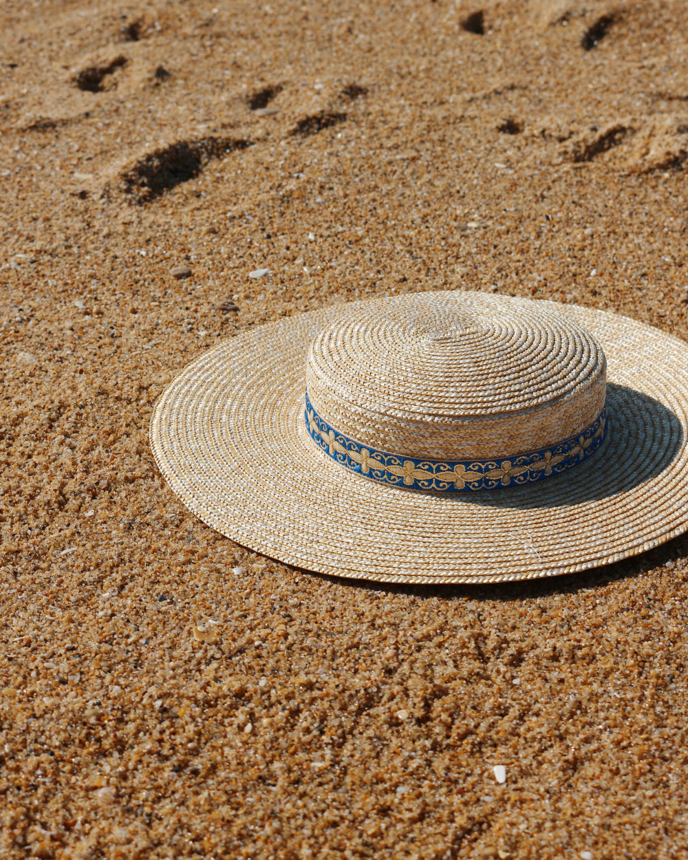 Chapeau de paille Carlota, galon bleu