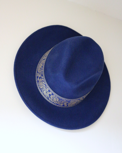 CHAPEAU ALESSANDRO . Blue Gold