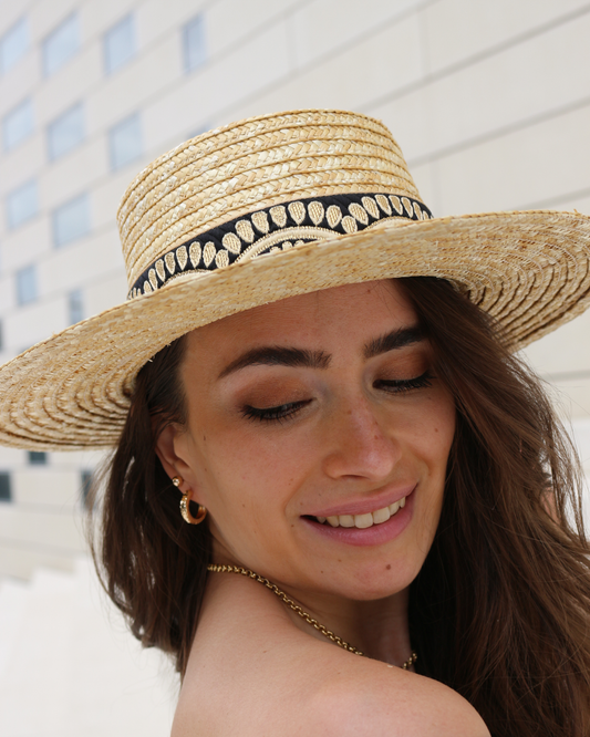 Chapeau de paille DANNA, galon noir doré. Taille réglable