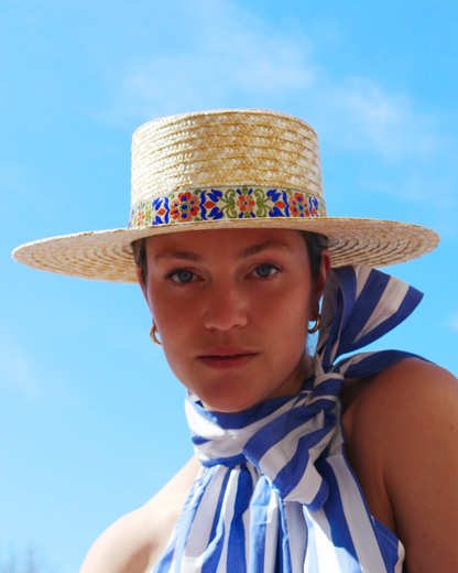 CHAPEAU DANNA . Flower Bleu