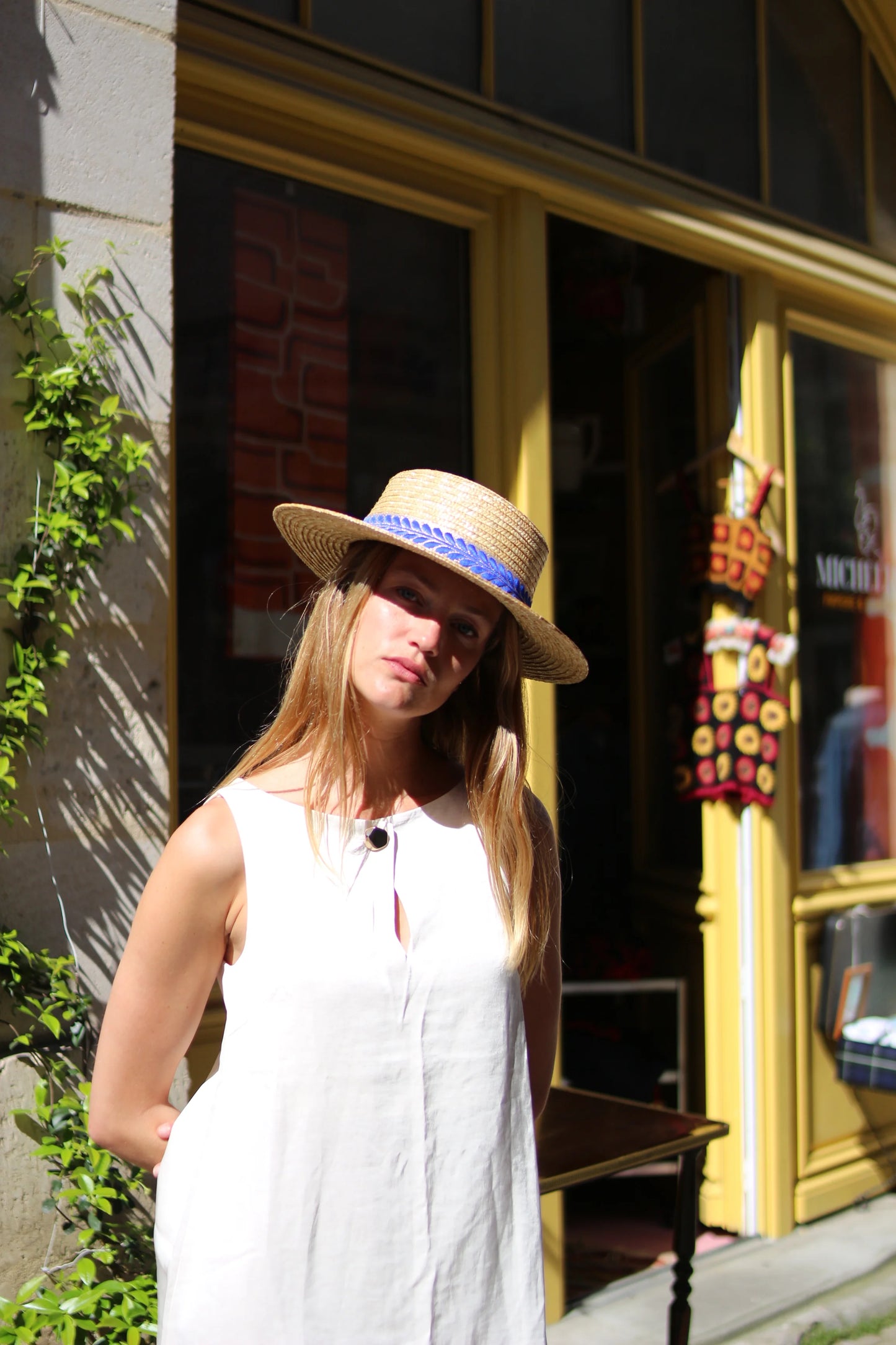 Chapeau de paille DANNA, galon bleu. Taille réglable