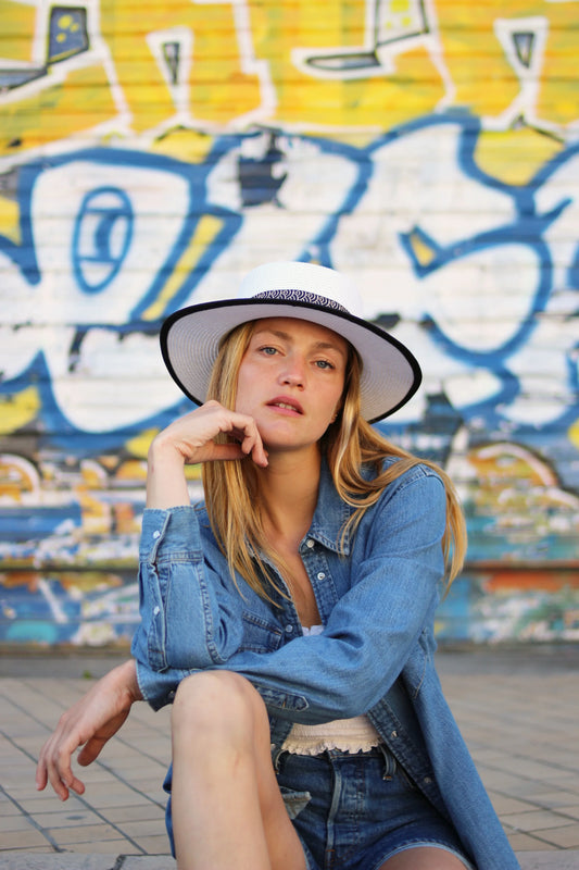 Chapeau de paille RITA, galon noir. Taille réglable