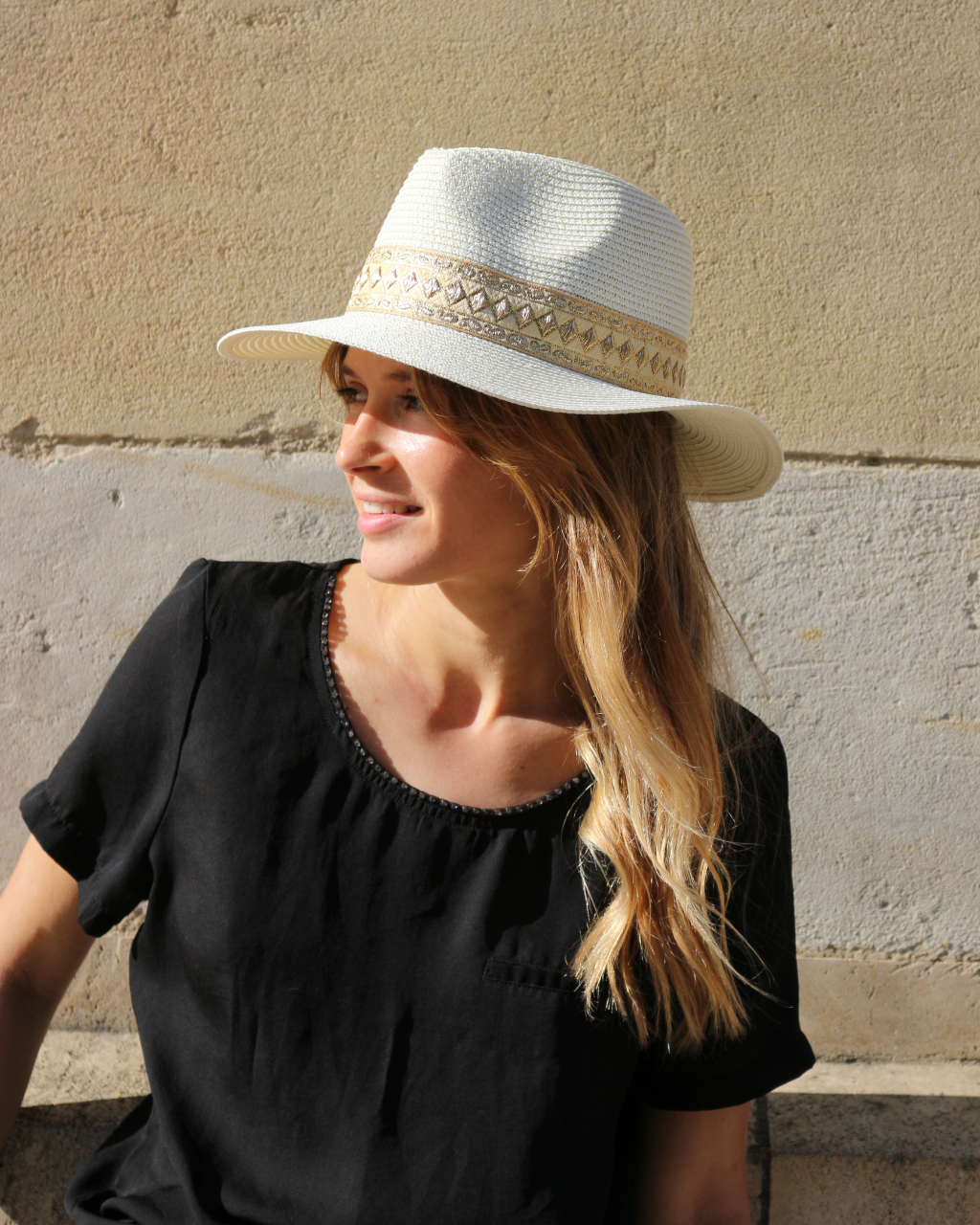 CHAPEAU PAOLA . Doré Crème