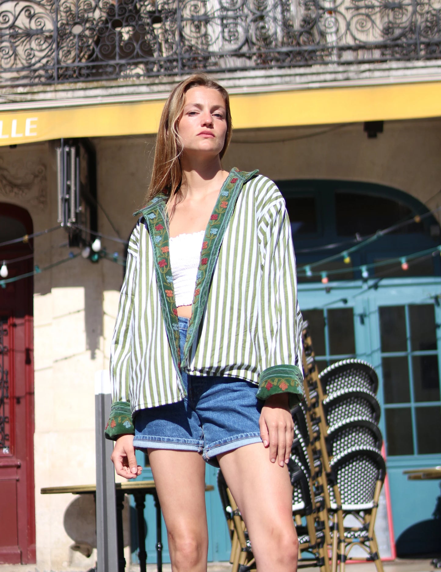 Veste Brodée VERTE, velours & broderies multicolores