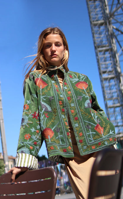 Veste Brodée VERTE, velours & broderies multicolores
