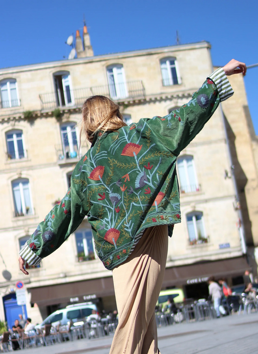 Veste Brodée VERTE, velours & broderies multicolores