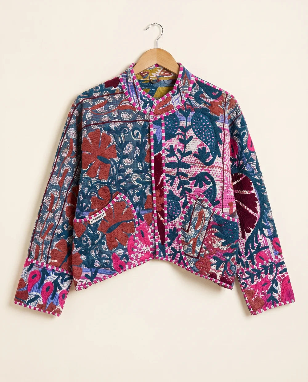 Veste Courte en Kantha Brodé Réversible — Pièce Unique N°2