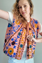 Gilet Réversible en velours brodé – Rose