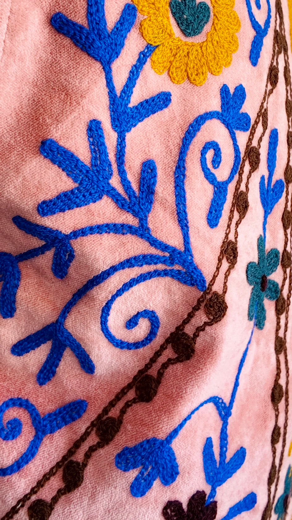 Gilet Réversible en velours brodé – Rose