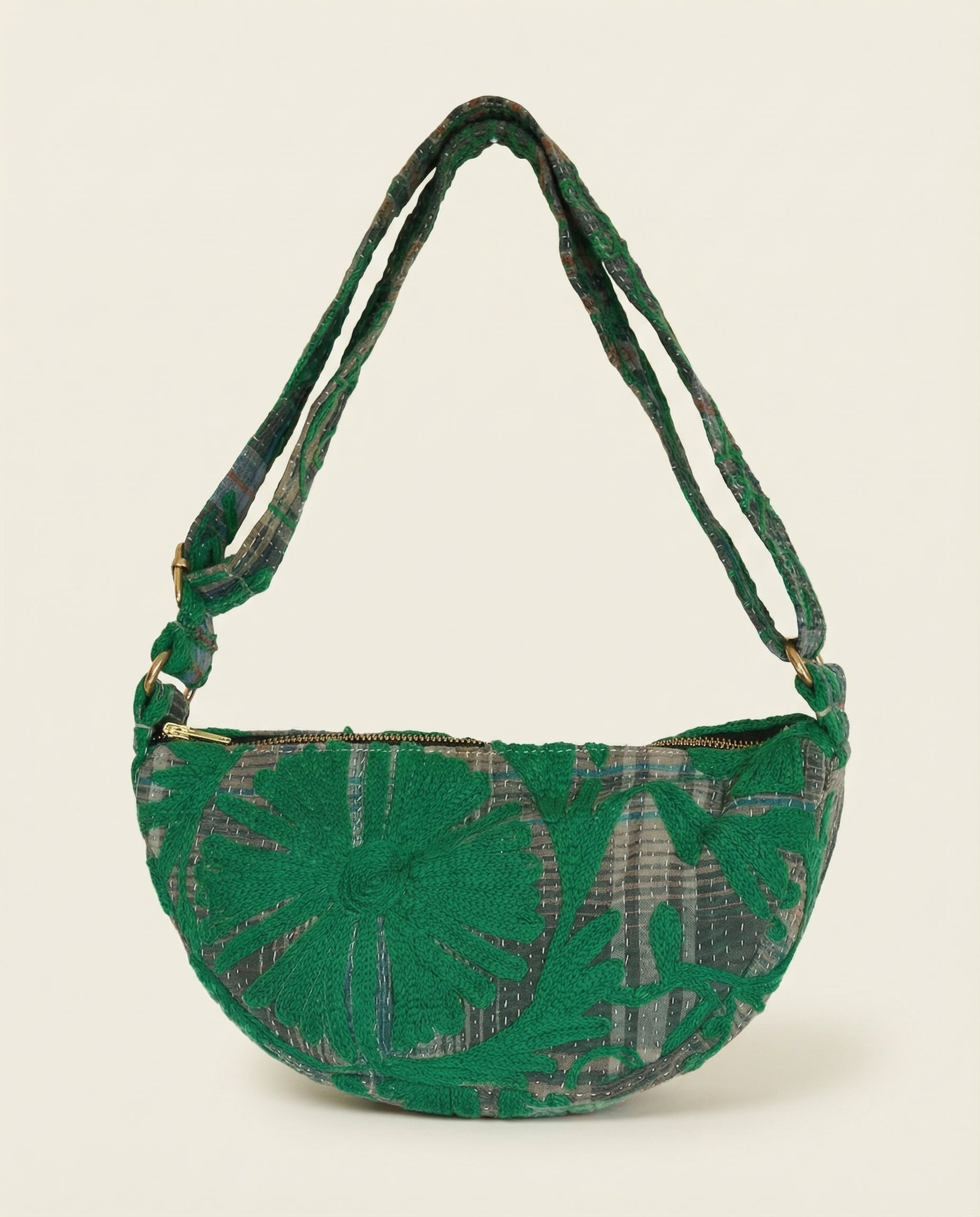 Sac Banane Kantha – pièce unique upcyclée