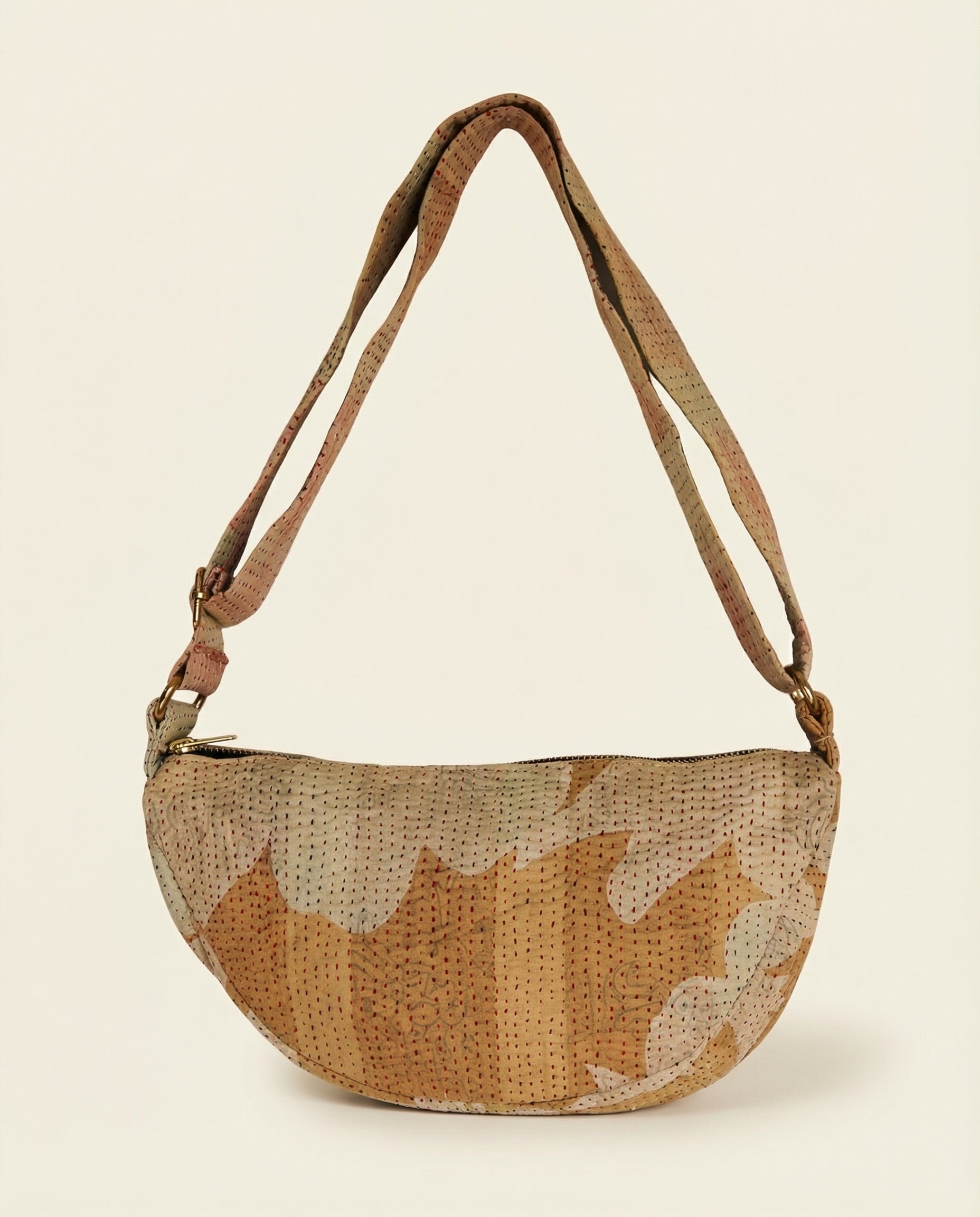 Sac Banane Kantha – pièce unique upcyclée