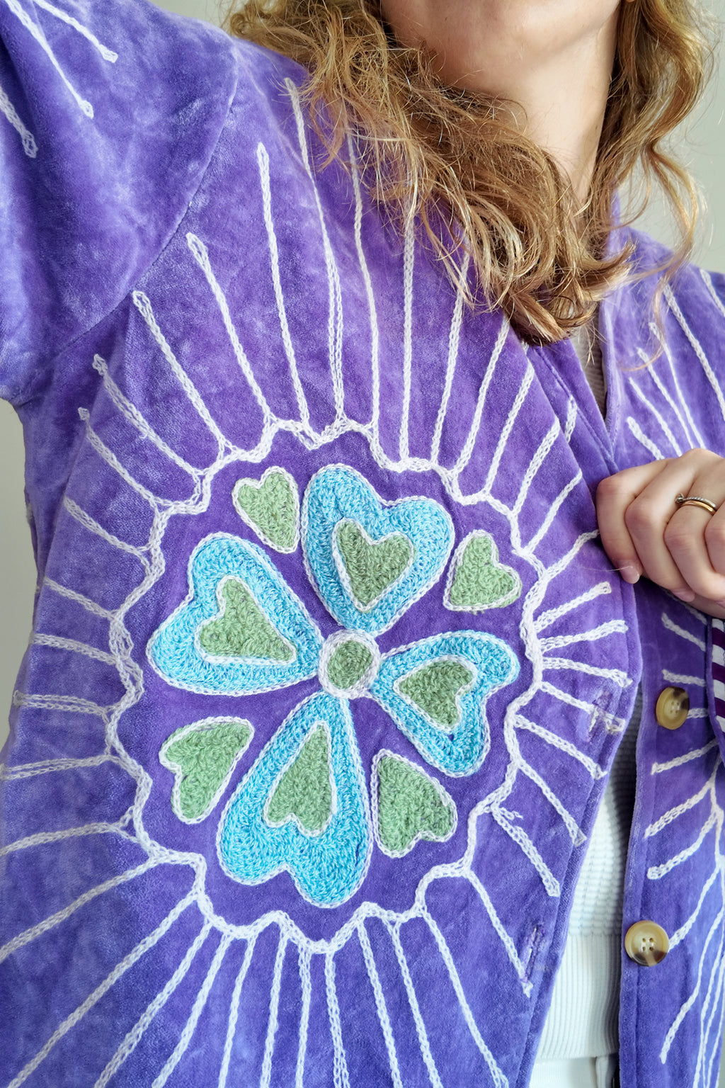 Veste en velours brodé Veda – Violet