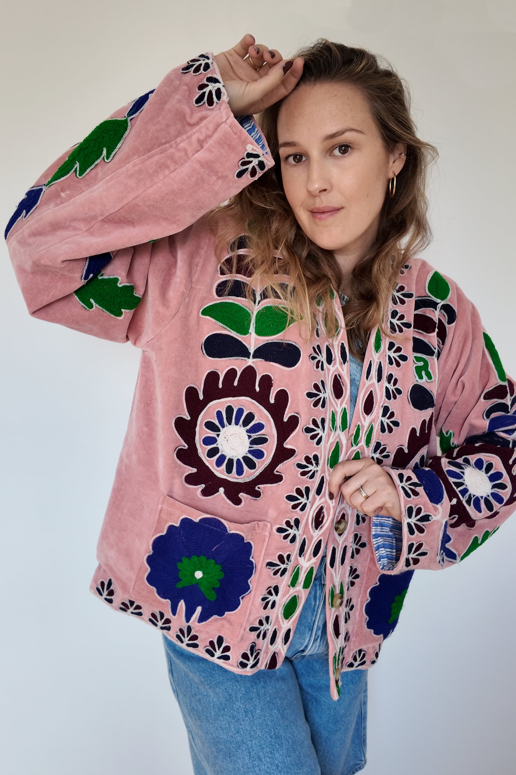 Veste en velours brodé Padma – Rose Poudré